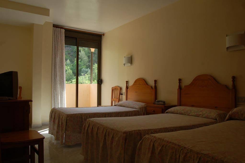 Hotel Llucena Lucena del Cid Luaran gambar